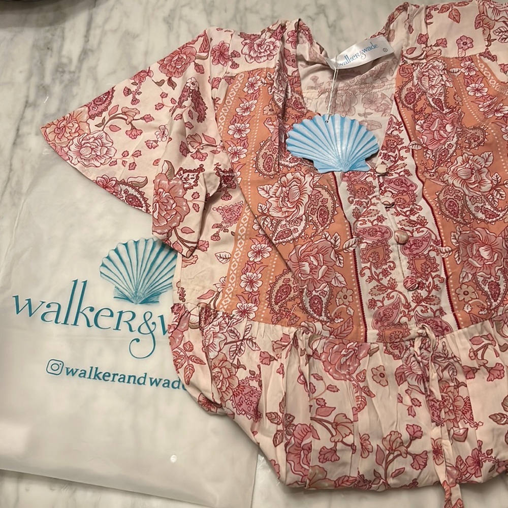 NWT, Walker and Wade Pink and White Bali coverup